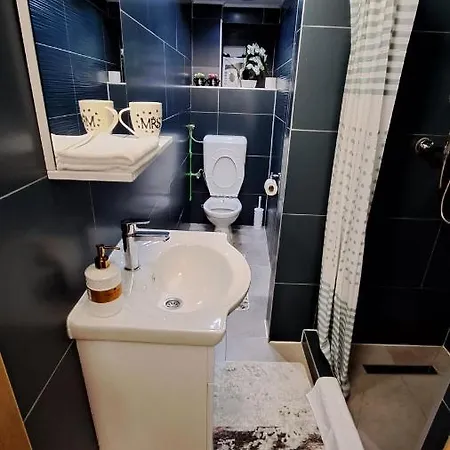 Elita Prenociste Daire Bihać